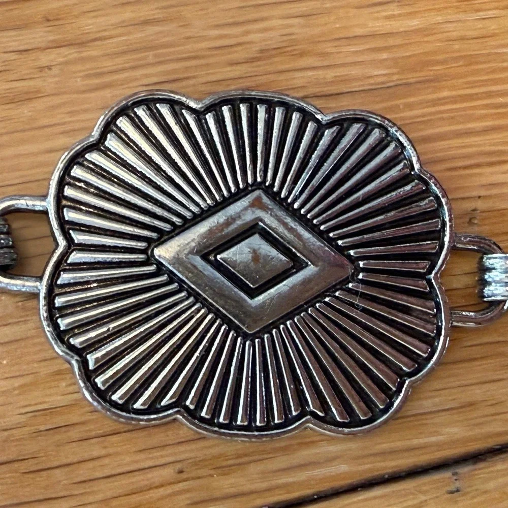Western Silver Tone Concho Chain Belt Scalloped Diamond‎ Sunburst Etched Boho